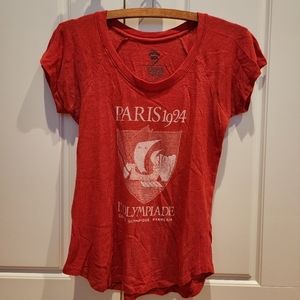 Red tee